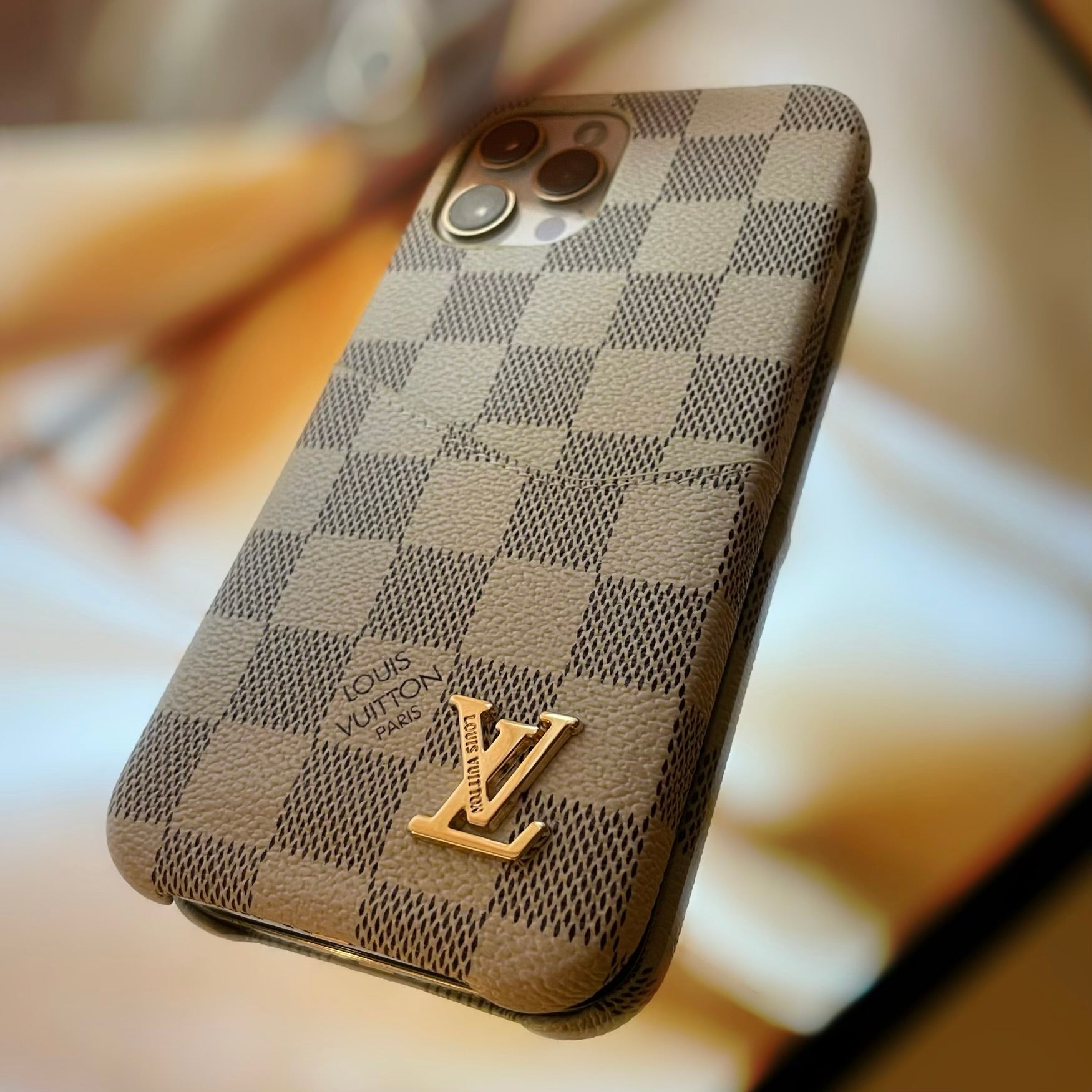 White Checkered Louis Vuitton Case 